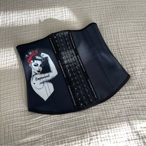 Waist Trainer | DScupltingCurves